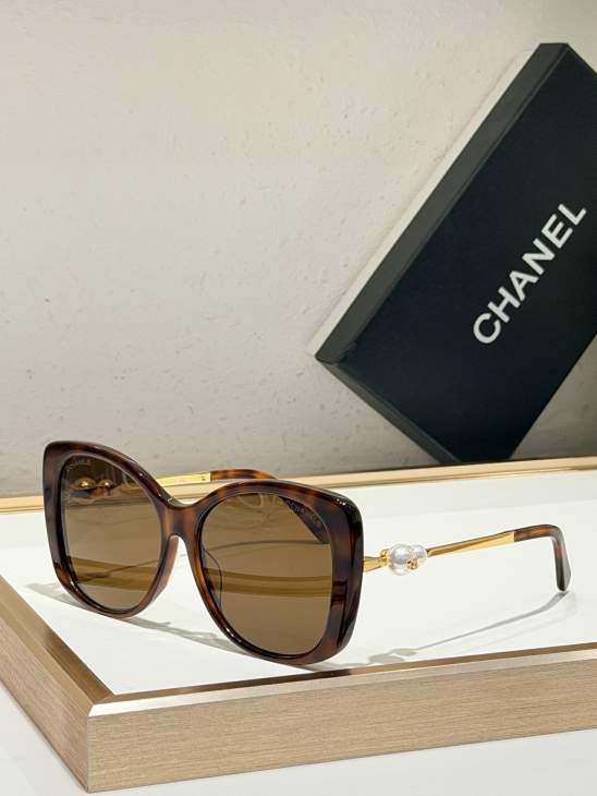 Picture of Chanel Sunglasses _SKUfw80443493fw